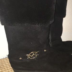 Black Michel Kors shoes only worn once
